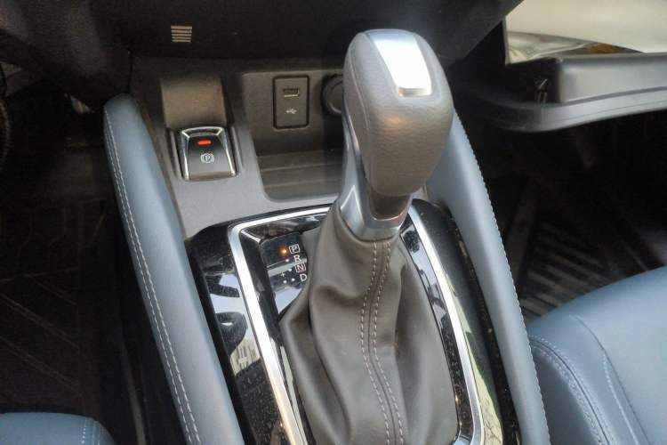 Used Nissan Qashqai 2025 Honor 2.0L CVT XV+ Leading Edition Gear Lever