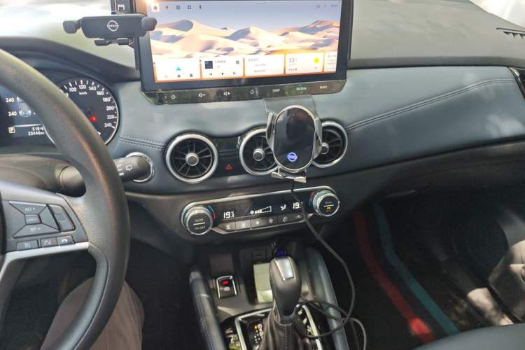 Used Nissan Qashqai 2025 Honor 2.0L CVT XV Genuine Edition Audio And AC Panel