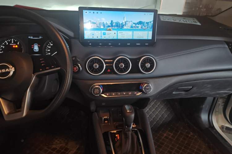 Used Nissan Qashqai 2025 Honor 2.0L CVT XV Genuine Edition Audio And AC Panel