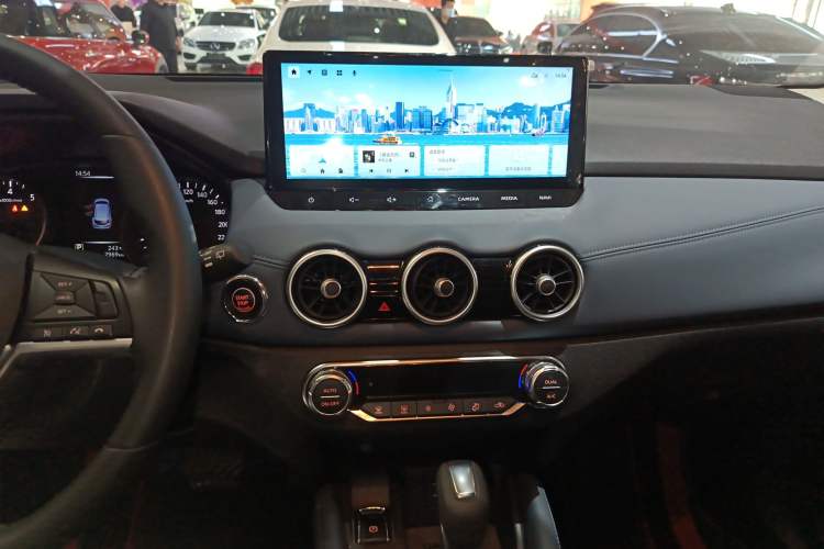 Used Nissan Qashqai 2025 Facelifted Honor 2.0L CVT XV+ Leading Edition Audio And AC Panel