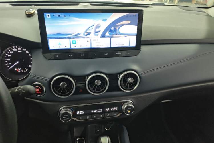Used Nissan Qashqai 2025 Honor 2.0L CVT XV Genuine Edition Audio And AC Panel