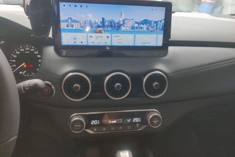 Used Nissan Qashqai 2025 Honor 2.0L CVT XV+ Leading Edition Audio And AC Panel