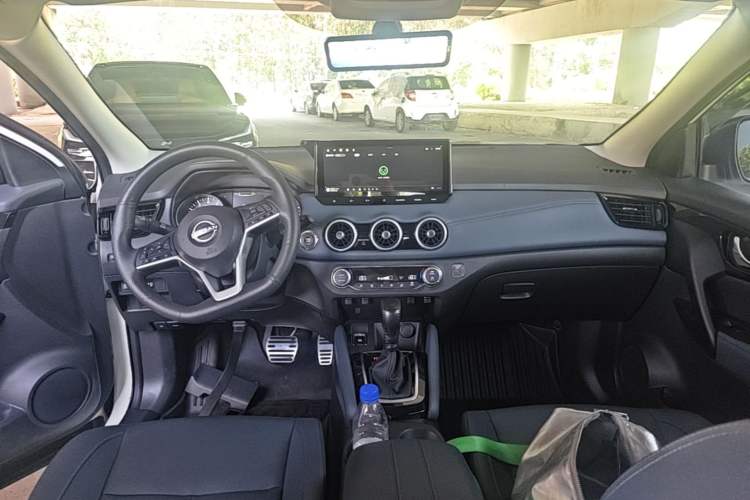 Used Nissan Qashqai 2025 Honor 2.0L CVT XV+ Leading Edition Center Console