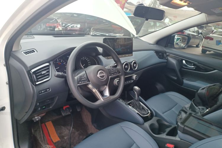 Used Nissan Qashqai 2025 Honor 2.0L CVT XV Genuine Edition Center Console