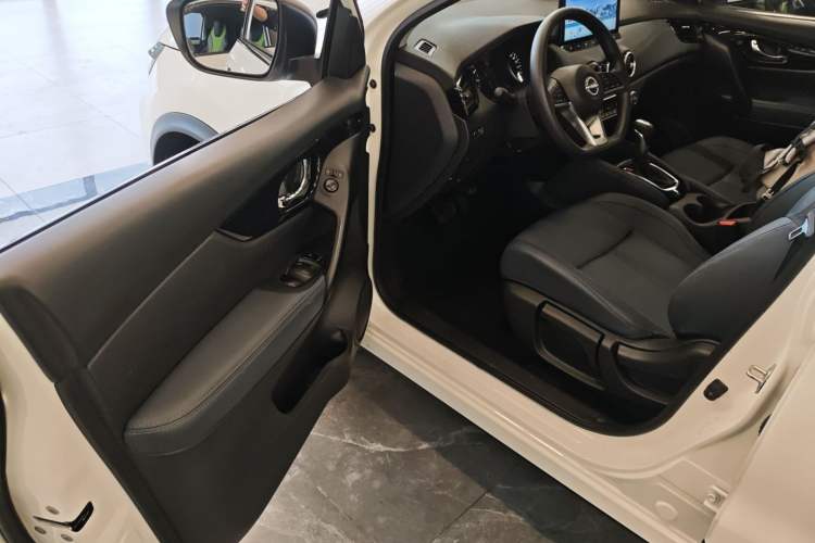 Used Nissan Qashqai 2025 Honor 2.0L CVT XV Genuine Edition Driver Seat