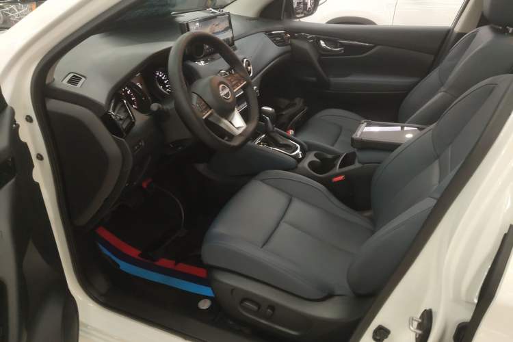 Used Nissan Qashqai 2025 Facelifted Honor 2.0L CVT XV+ Leading Edition Driver Seat