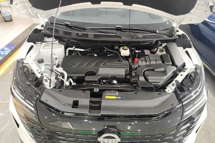 Used Nissan Qashqai 2025 Honor 2.0L CVT XV Genuine Edition Engine Bay