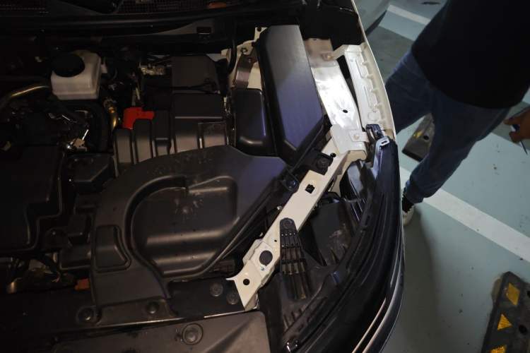 Used Nissan Qashqai 2025 Honor 2.0L CVT XV+ Leading Edition Engine Bay Left