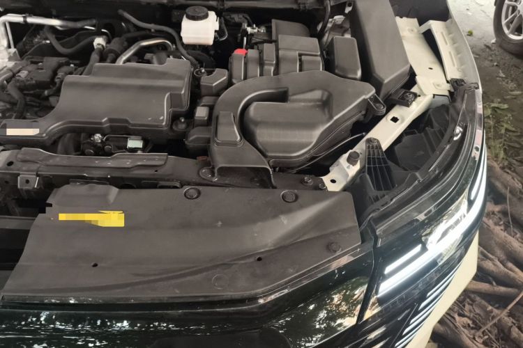 Used Nissan Qashqai 2025 Honor 2.0L CVT XV Genuine Edition Engine Bay Left