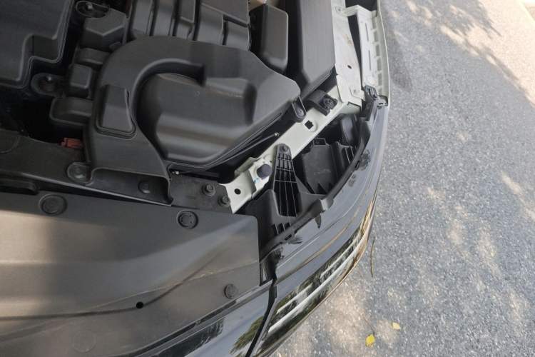 Used Nissan Qashqai 2025 Honor 2.0L CVT XV+ Leading Edition Engine Bay Left