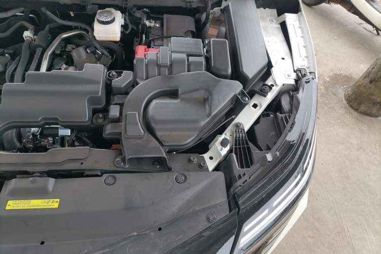 Used Nissan Qashqai 2025 Honor 2.0L CVT XV Genuine Edition Engine Bay Left
