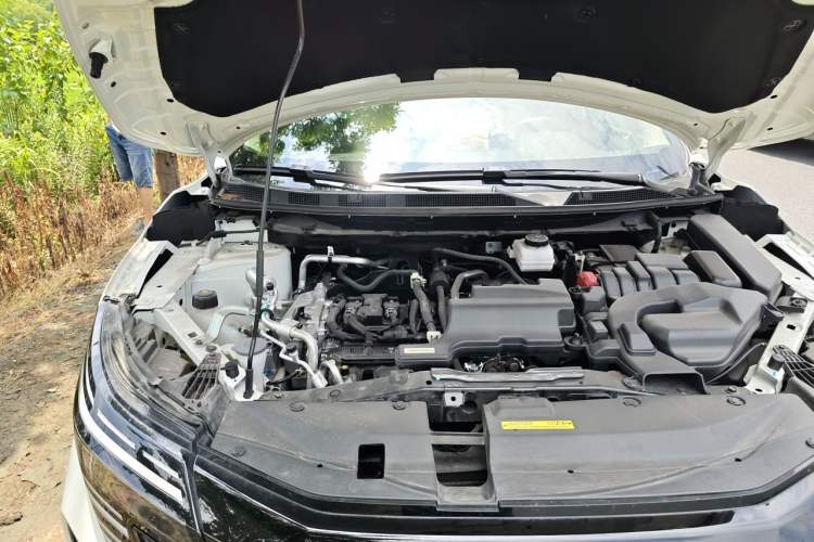 Used Nissan Qashqai 2025 Honor 2.0L CVT XV+ Leading Edition Engine Bay Right