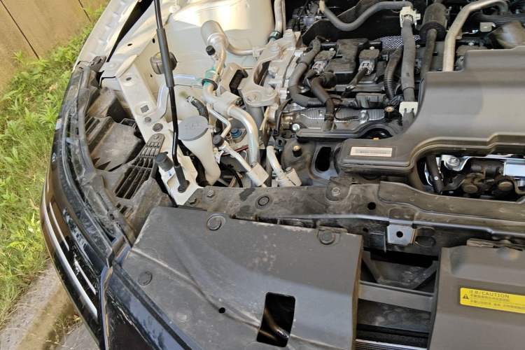 Used Nissan Qashqai 2025 Facelifted Honor 2.0L CVT XV+ Leading Edition Engine Bay Right
