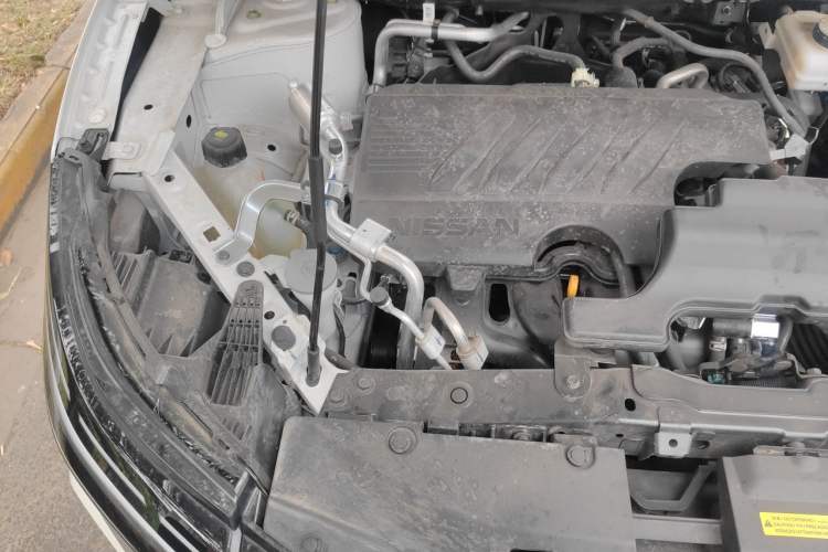 Used Nissan Qashqai 2025 Honor 2.0L CVT XV Genuine Edition Engine Bay Right
