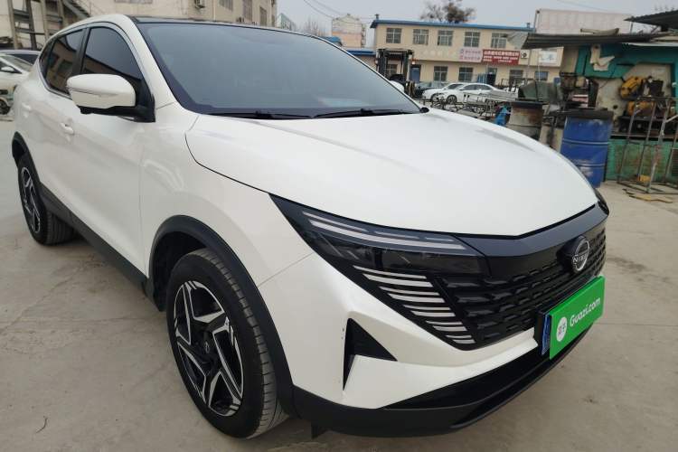 Used Nissan Qashqai 2025 Honor 2.0L CVT XV+ Leading Edition Front Right 45 Deg