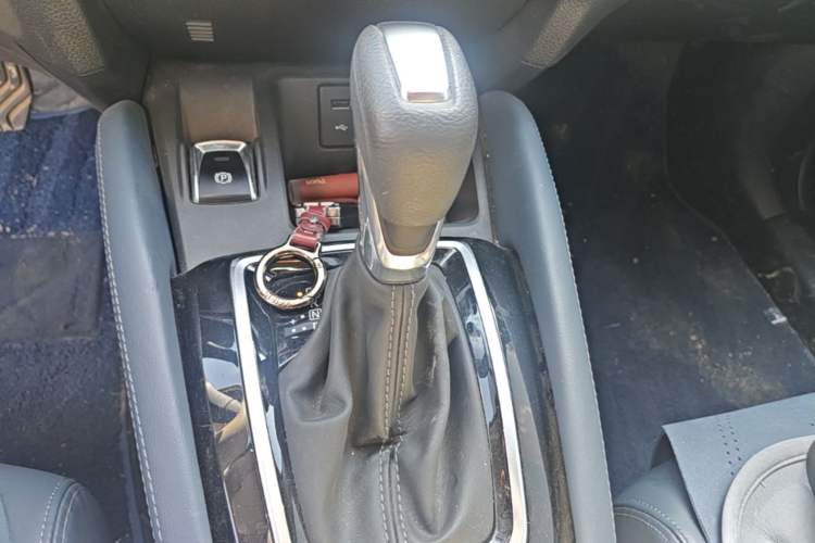 Used Nissan Qashqai 2025 Honor 2.0L CVT XV+ Leading Edition Gear Lever