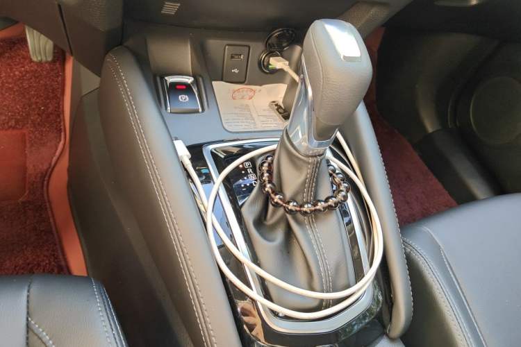Used Nissan Qashqai 2025 Facelifted Honor 2.0L CVT XV+ Leading Edition Gear Lever
