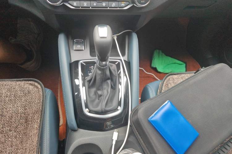 Used Nissan Qashqai 2025 Honor 2.0L CVT XV Genuine Edition Gear Lever