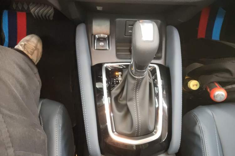 Used Nissan Qashqai 2025 Facelifted Honor 2.0L CVT XV+ Leading Edition Gear Lever