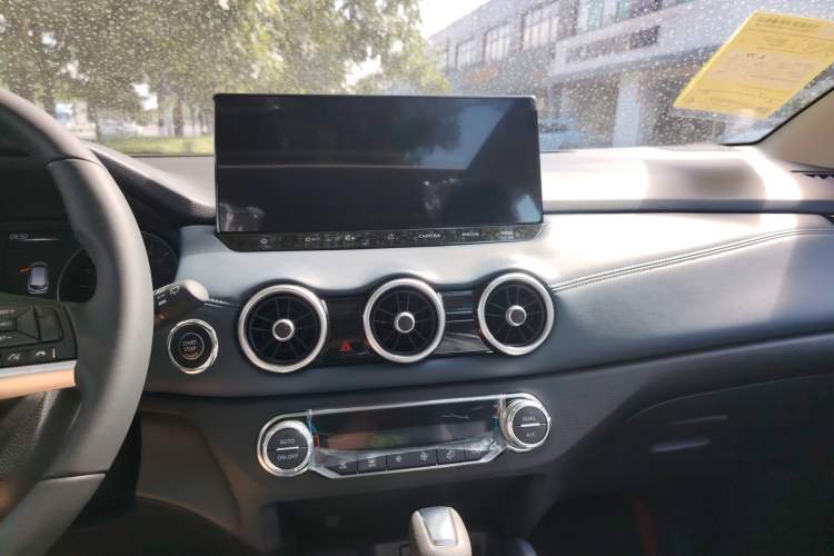 Used Nissan Qashqai 2025 Honor 2.0L CVT XV+ Leading Edition Interior 3