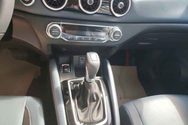 Used Nissan Qashqai 2025 Honor 2.0L CVT XV+ Leading Edition Interior 4