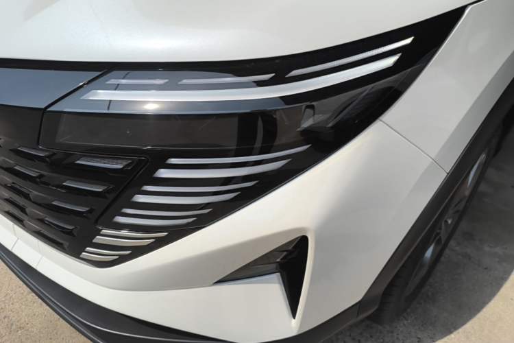 Used Nissan Qashqai 2025 Facelifted Honor 2.0L CVT XV Genuine Edition Left Front Headlight
