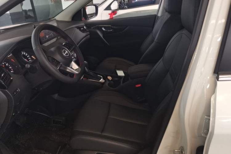 Used Nissan Qashqai 2025 Facelifted Honor 2.0L CVT XV Genuine Edition Left Front Seat
