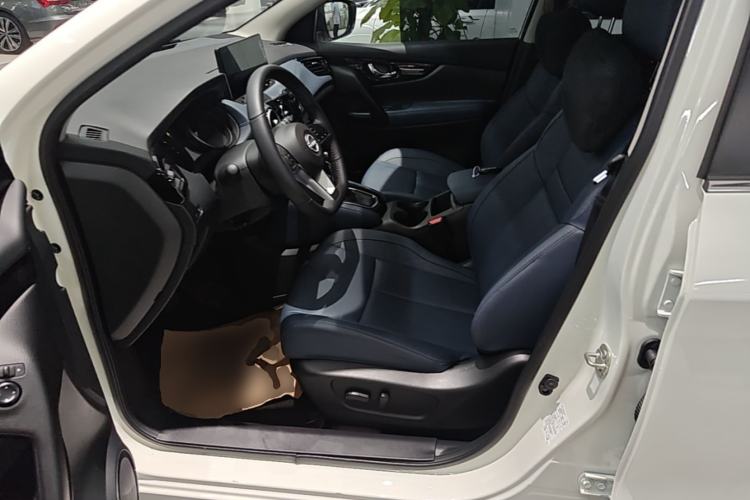 Used Nissan Qashqai 2025 Honor 2.0L CVT XV+ Leading Edition Left Front Seat
