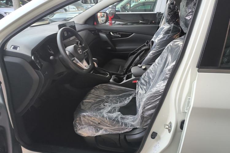 Used Nissan Qashqai 2025 Facelifted Honor 2.0L CVT XV Genuine Edition Left Front Seat