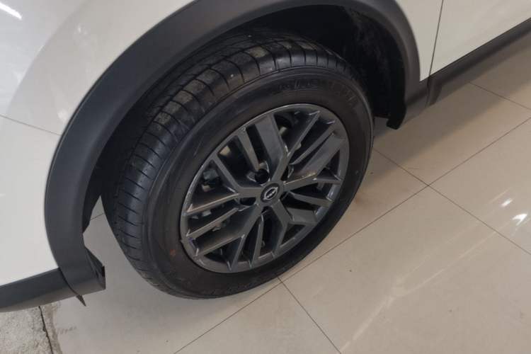 Used Nissan Qashqai 2025 Facelifted Honor 2.0L CVT XV Genuine Edition Left Front Wheel Hub