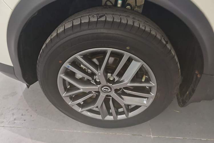 Used Nissan Qashqai 2025 Honor 2.0L CVT XV Genuine Edition Left Front Wheel Hub