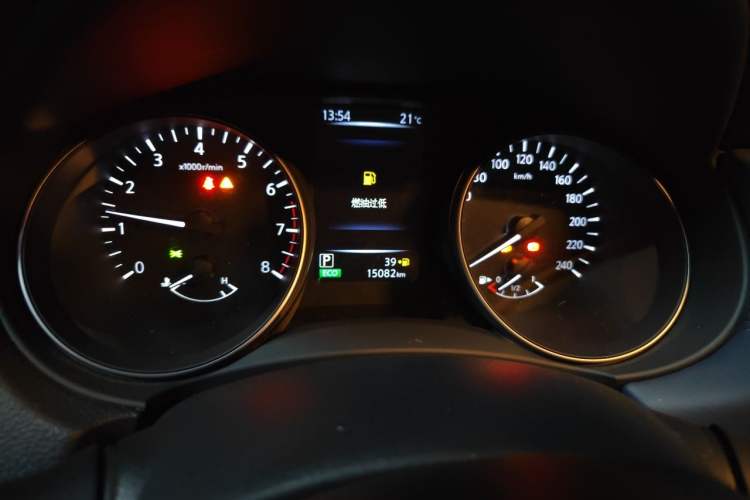 Used Nissan Qashqai 2025 Honor 2.0L CVT XV+ Leading Edition Odometer Close Up