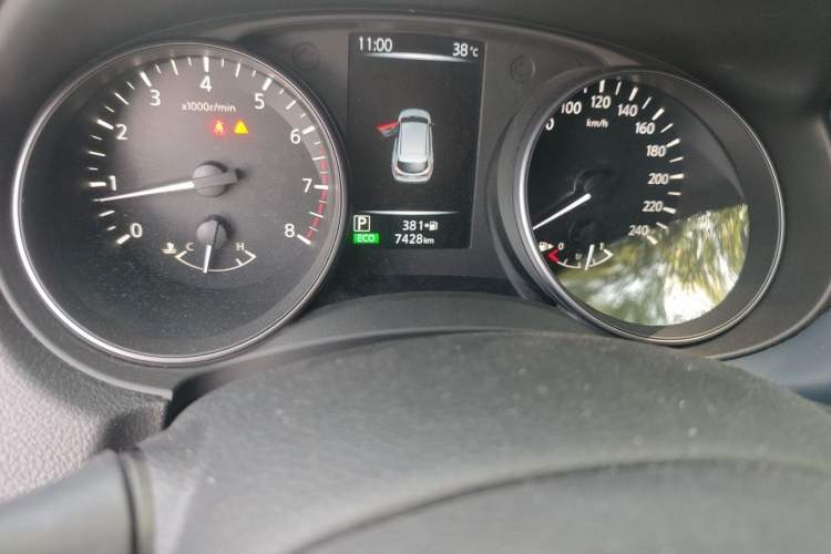 Used Nissan Qashqai 2025 Honor 2.0L CVT XV+ Leading Edition Odometer Close Up