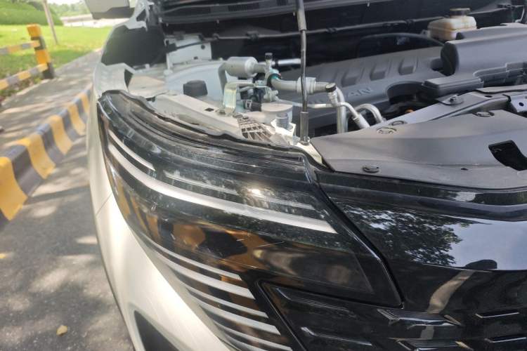 Used Nissan Qashqai 2025 Honor 2.0L CVT XV+ Leading Edition Right Front Headlight
