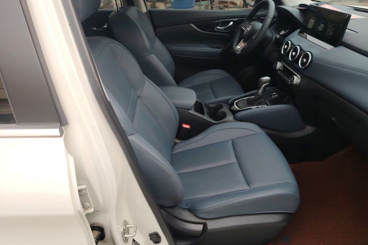 Used Nissan Qashqai 2025 Honor 2.0L CVT XV+ Leading Edition Right Front Seat