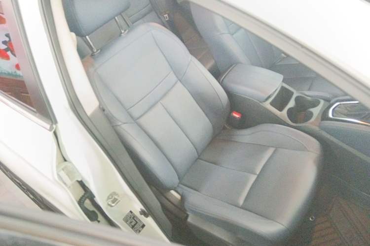 Used Nissan Qashqai 2025 Honor 2.0L CVT XV+ Leading Edition Right Front Seat