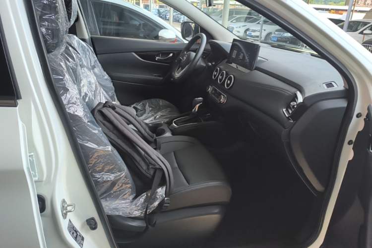 Used Nissan Qashqai 2025 Facelifted Honor 2.0L CVT XV Genuine Edition Right Front Seat