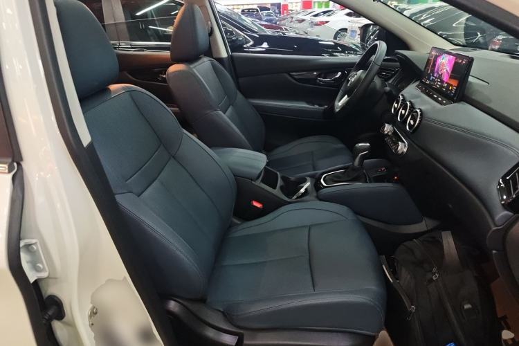 Used Nissan Qashqai 2025 Honor 2.0L CVT XV+ Leading Edition Right Front Seat