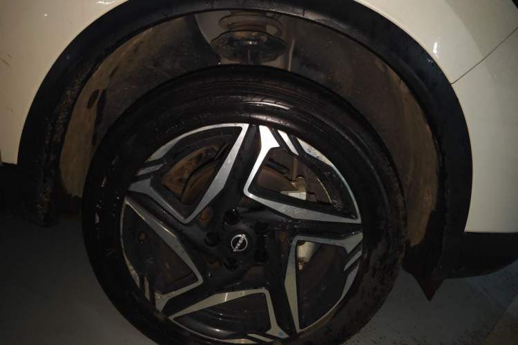 Used Nissan Qashqai 2025 Honor 2.0L CVT XV+ Leading Edition Right Front Wheel Hub