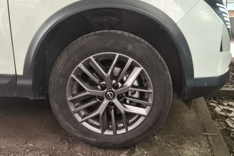 Used Nissan Qashqai 2025 Honor 2.0L CVT XV Genuine Edition Right Front Wheel Hub
