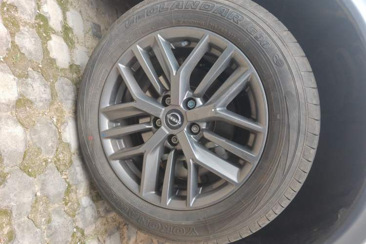 Used Nissan Qashqai 2025 Honor 2.0L CVT XV Genuine Edition Right Front Wheel Hub