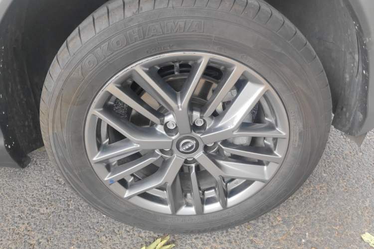 Used Nissan Qashqai 2025 Honor 2.0L CVT XV Genuine Edition Right Front Wheel Hub
