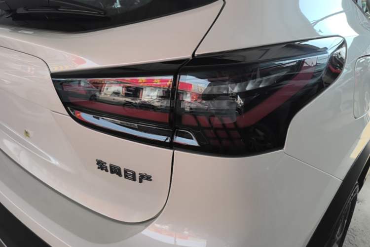 Used Nissan Qashqai 2025 Facelifted Honor 2.0L CVT XV Genuine Edition Right Rear Taillight