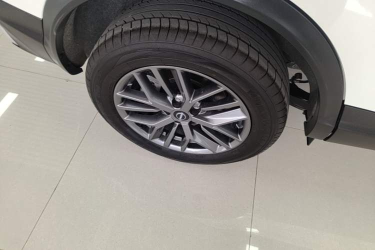 Used Nissan Qashqai 2025 Honor 2.0L CVT XV Genuine Edition Right Rear Wheel Hub