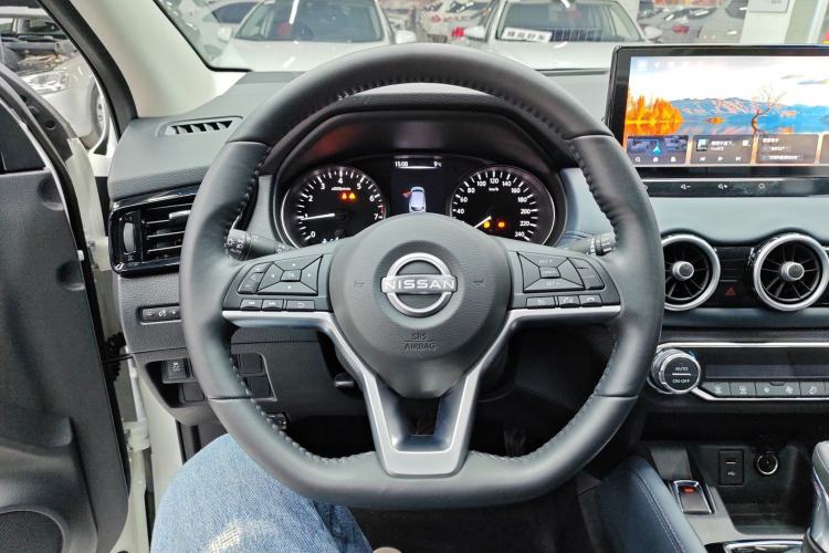 Used Nissan Qashqai 2025 Honor 2.0L CVT XV+ Leading Edition Steering Wheel