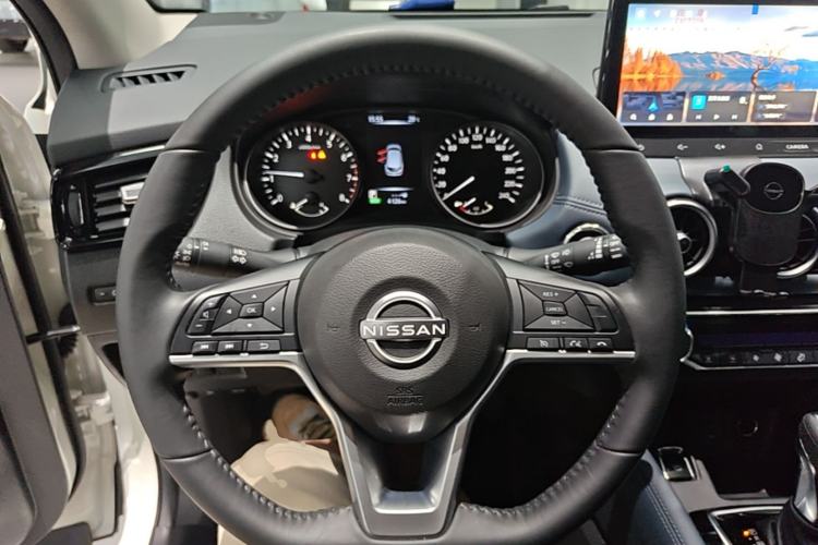 Used Nissan Qashqai 2025 Honor 2.0L CVT XV+ Leading Edition Steering Wheel