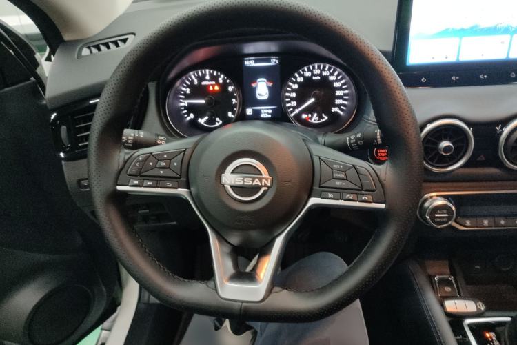 Used Nissan Qashqai 2025 Honor 2.0L CVT XV Genuine Edition Steering Wheel