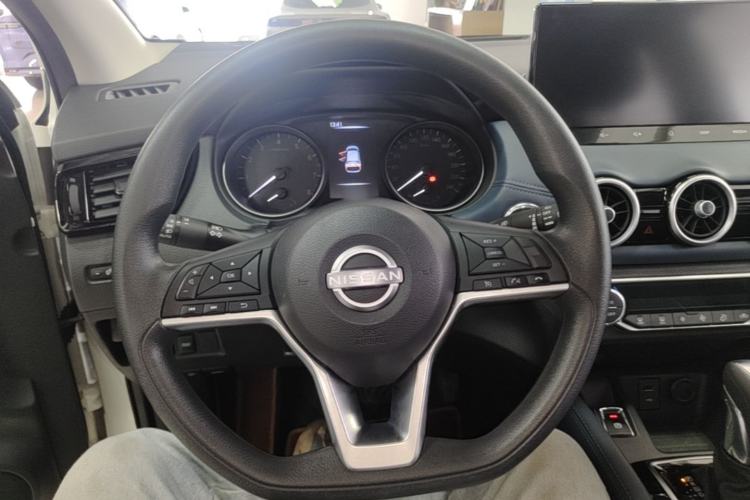 Used Nissan Qashqai 2025 Honor 2.0L CVT XV Genuine Edition Steering Wheel