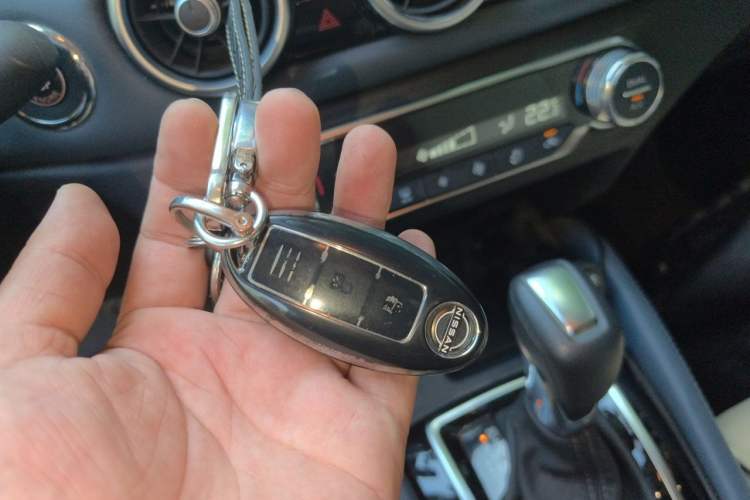 Used Nissan Qashqai 2025 Honor 2.0L CVT XV Genuine Edition Vehicle Key