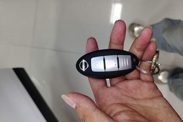 Used Nissan Qashqai 2025 Honor 2.0L CVT XV Genuine Edition Vehicle Key